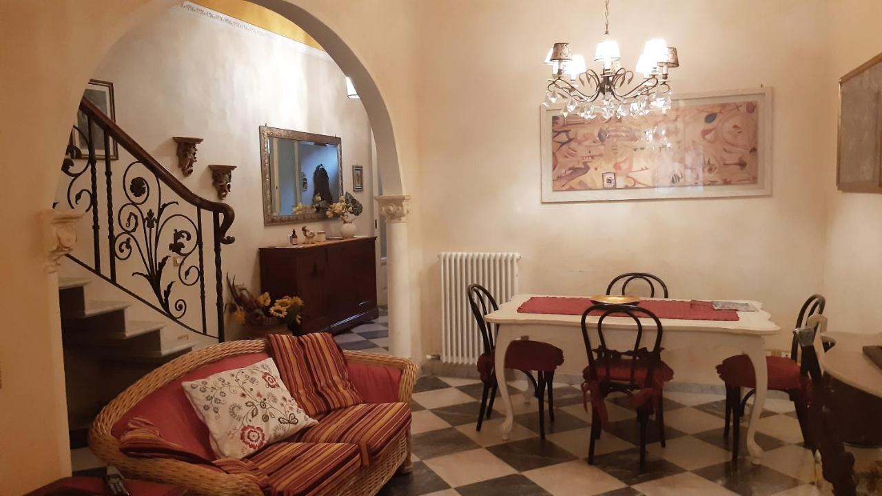 Villino San Martino 350M Dal Mare With Covered Parking 维亚雷焦 外观 照片